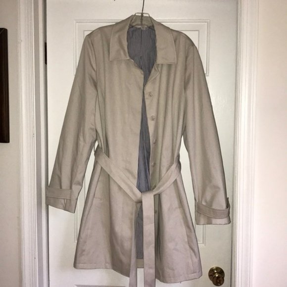 Garnet Hill Jackets & Blazers - Garnet Hill Khaki Pinstripe Lining Fall 🍂 🍁 Trench Coat